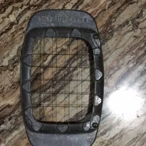 VINTAGE FRENCH FRY CUTTER - Picture 4 of 5